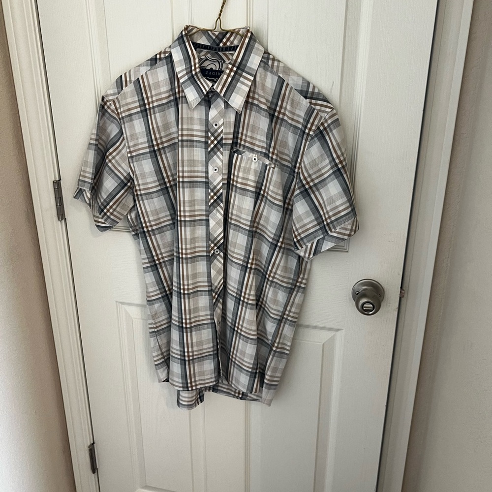 Men's Gray Plaid Short Sleeve Shirt